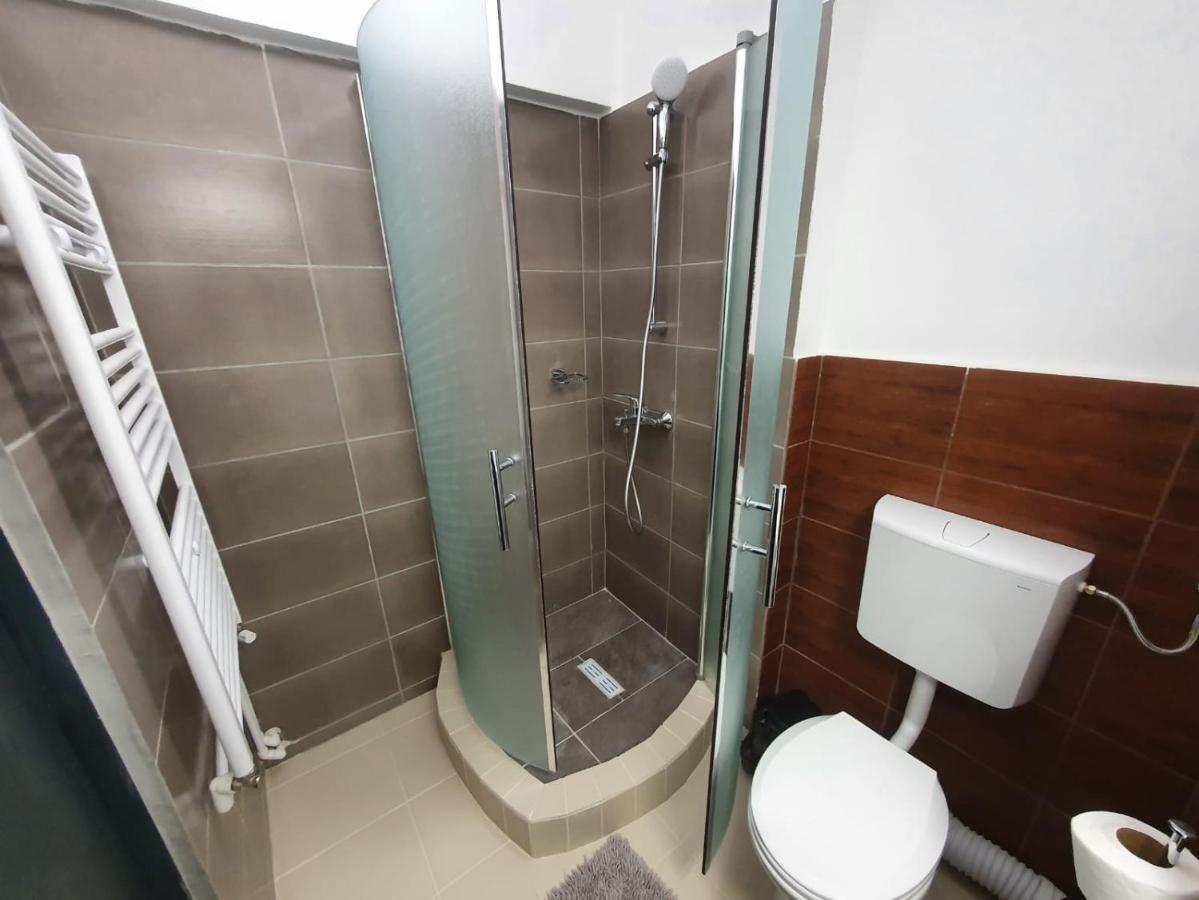 Petrosani Camere De Inchiriat - Hotel Petroshani Srl Luaran gambar